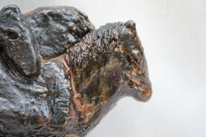 Niet of onleesbaar gesigneerd - Zeer Fraai uitgevoerde Stenen(Mineraal) Kunstenaars Paarden Sculptuur kopen? Bied vanaf 1!