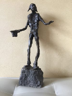 Jits Bakker - "Johan Buziau" - brons op natuurstenen sokkel kopen? Bied vanaf 495!