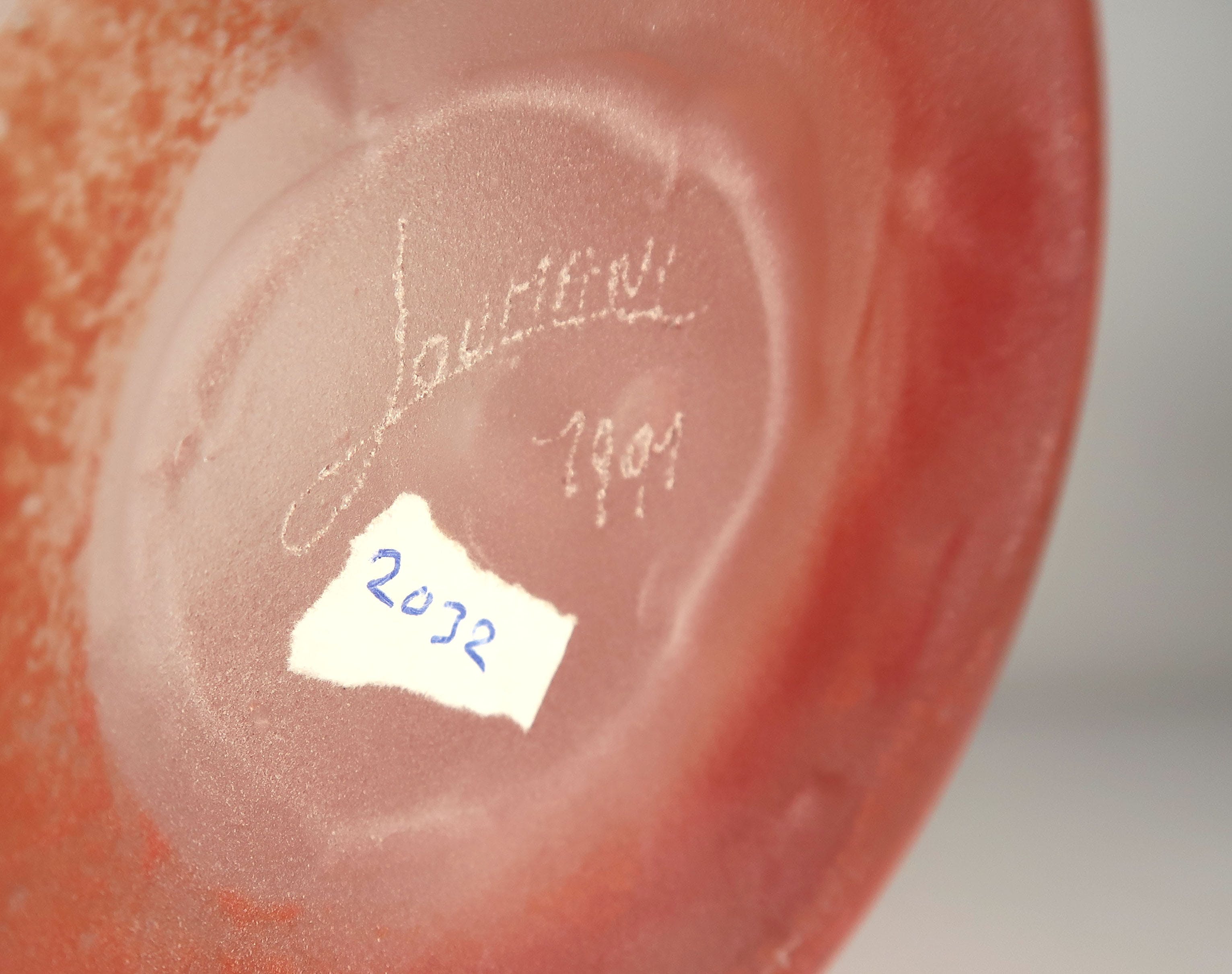 Ada Loumani - Glas, Pâte de verre oranje vaas met voorstelling van Picasso ''La Course'' kopen? Bied vanaf 100!