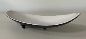 Plateelbakkerij Flora - Zwart witte vintage schaal kopen? Bied vanaf 10!