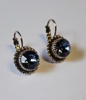 Zilveren nieuwe zilveren  Oorbellen met Klaphaak en diamant geslepen Saffieren kopen? Bied vanaf 95!