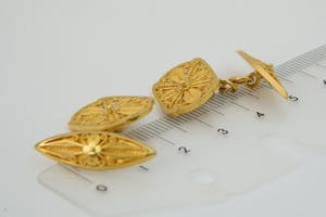 2295 -  1 set sierlijke 18 karaats geel-gouden Filigrain manchetknopen - gekeurd kopen? Bied vanaf 220!