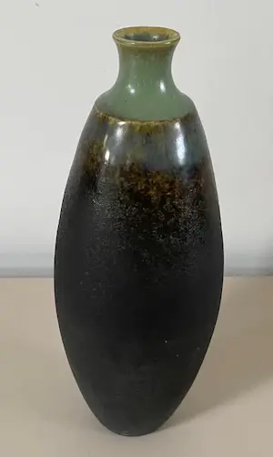 Niet of onleesbaar gesigneerd - Keramiekatelier Feniks Schoorl - Vaasje kopen? Bied vanaf 1!