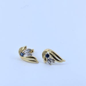 18kt gouden oorbellen met diamant en saffier, 2,94 gr kopen? Bied vanaf 170!