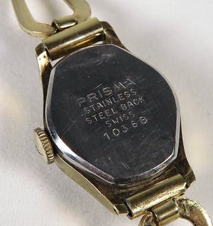 Lot van vier ringen, een Prisma horloge en een hanger kopen? Bied vanaf 1!