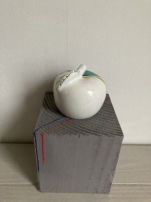 Marianne Bey - Like Apple kopen? Bied vanaf 70!