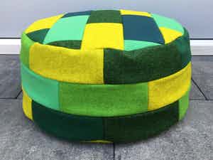 Vilten poef verkocht voor € 50!