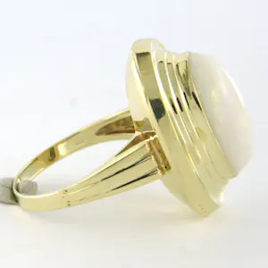 Buy 14k geel gouden ring bezet met een opaal - 5.0 gram - ringmaat 17.5(55)? Bid from 360!