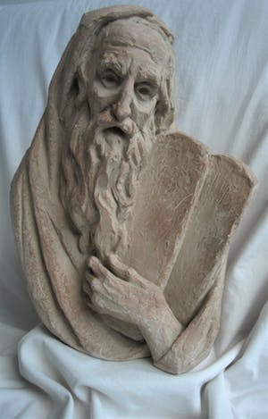 Niet of onleesbaar gesigneerd - Buste , aardewerk – Mozes en de tien geboden - gesigneerd - 1967 kopen? Bied vanaf 1!