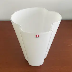 Alvar Aalto - Witte vaas ontworpen voor Iitala kopen? Bied vanaf 1!