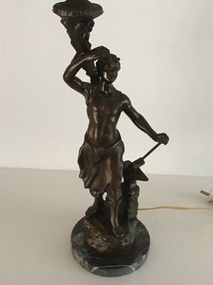 Curiosa - Charles Ruchot. Tafellamp .Smid kopen? Bied vanaf 75!