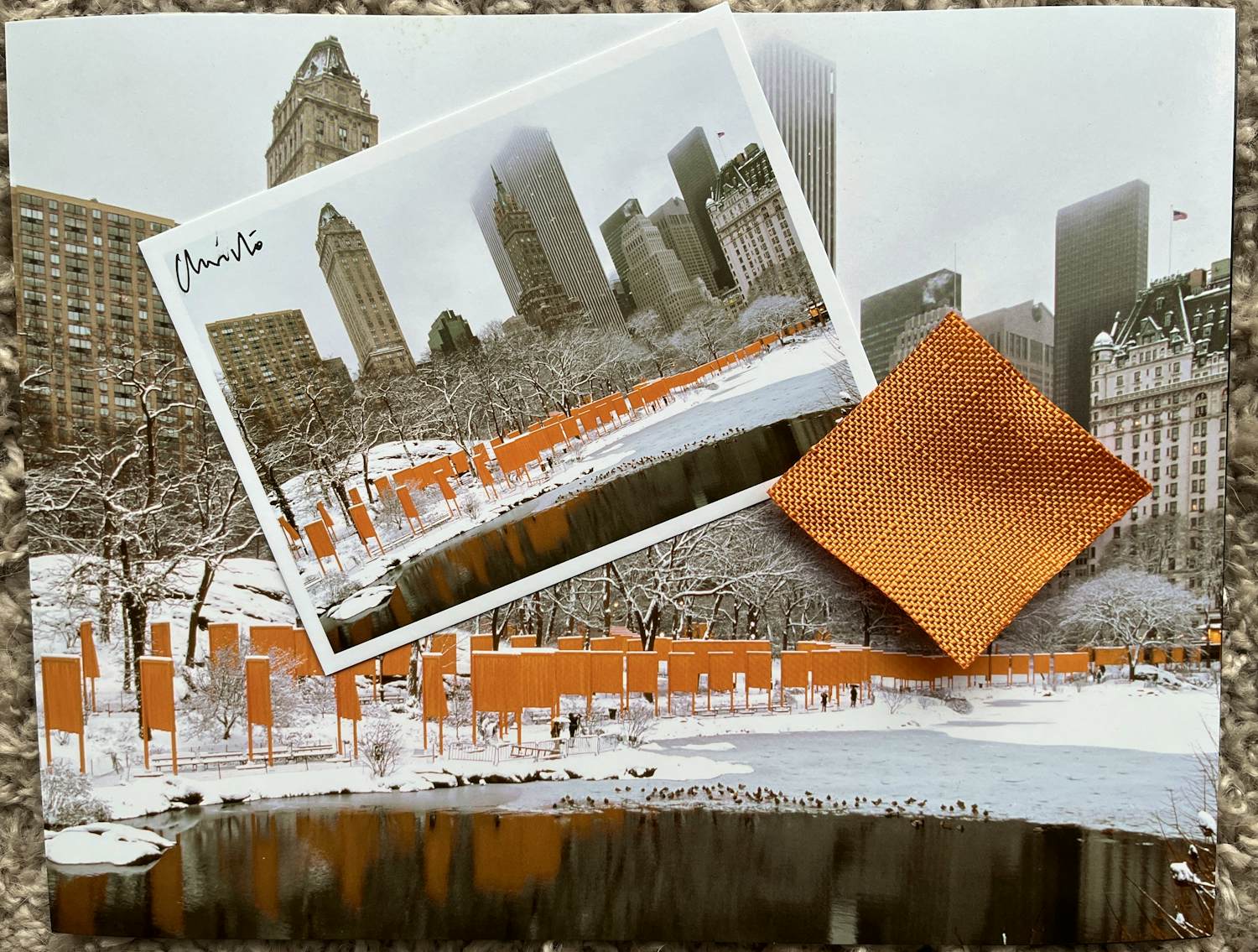 Christo - All our Art is about Freedom - Gesigneerd en Origineel stuk stof "The Gates" kopen? Bied vanaf 275!