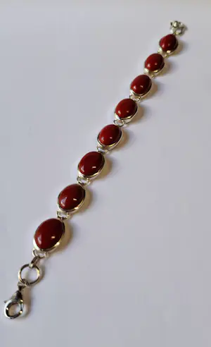 Nieuw Sterling zilveren armband gezet met bloed koraal kopen? Bied vanaf 125!