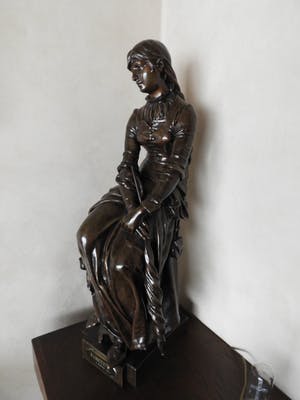 Eugène Marioton - bronzen beeld " Marquerite " kopen? Bied vanaf 1850!