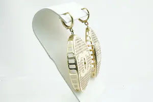 NV86-  Opvallend groot paar 14krt gouden oorclips - opengewerkt model kopen? Bied vanaf 325!