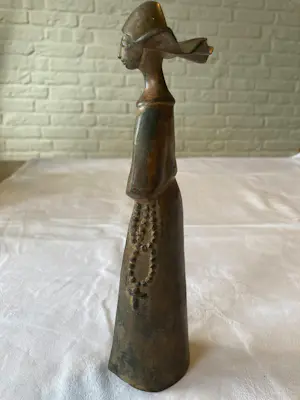 Brons (Onbekend) - Bronzen beeldje van een non, modernistisch abstract kopen? Bied vanaf 50!