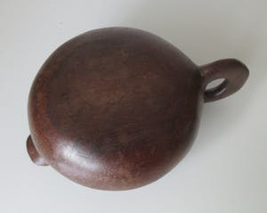 Niet of onleesbaar gesigneerd - Antieke Chinese houten pot en beker uit de 19e eeuw kopen? Bied vanaf 10!