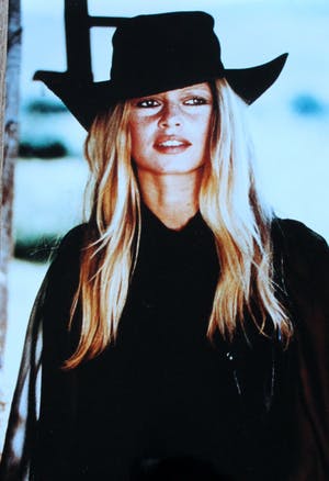Niet of onleesbaar gesigneerd - Brigitte Bardot kopen? Bied vanaf 10!