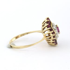 BWG bicolor cocktail ring bezet met robijn en diamant totaal 0.03ct - G/H - SI kopen? Bied vanaf 130!