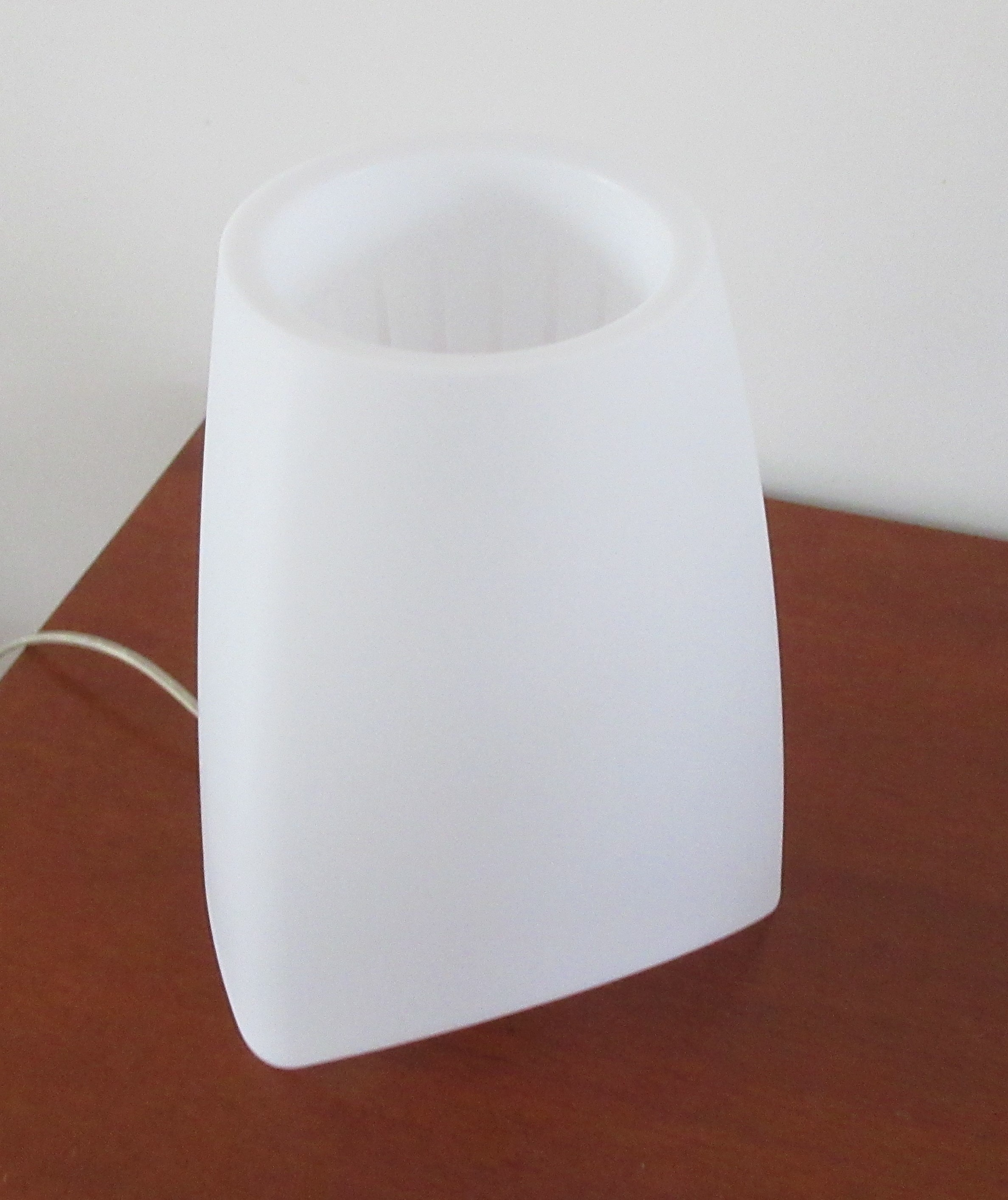 Koziol - Staande lamp model Mood in de kleur wit verkocht voor € 25!