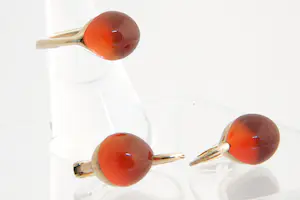 176- Exclusieve POMELLATO Italy 9 krt goud  "rouge passion" SET oorclips & ring kopen? Bied vanaf 760!