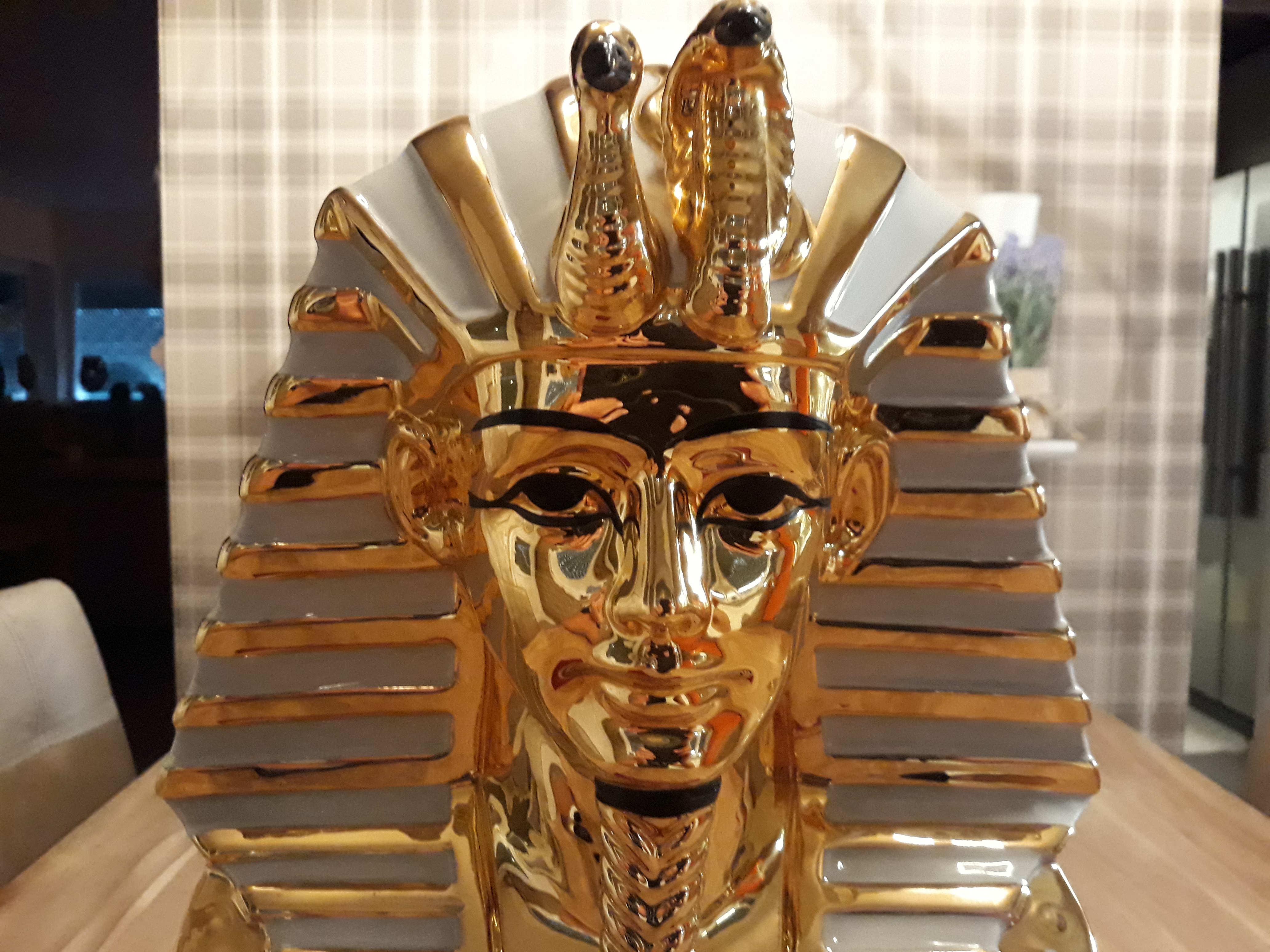 Vittorio Sabadin - King Tut verguld porselein kopen? Bied vanaf 75!