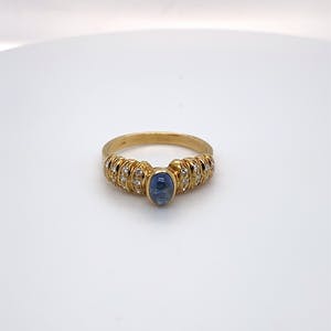 18kt gouden diamanten ring+saffier, maat 54/17,25, 4,06 gr kopen? Bied vanaf 250!