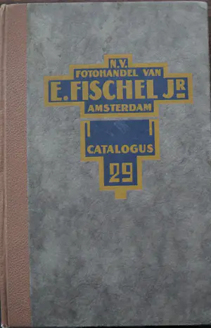 Niet of onleesbaar gesigneerd - Reclamefoto in catalogus uit 1929 kopen? Bied vanaf 10!