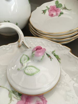 Meissen porzellan - koffie of thee potje met schaaltjes kopen? Bied vanaf 175!