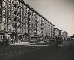 Richard Saunders - Harlem, New York, gelatinezilverdruk kopen? Bied vanaf 125!