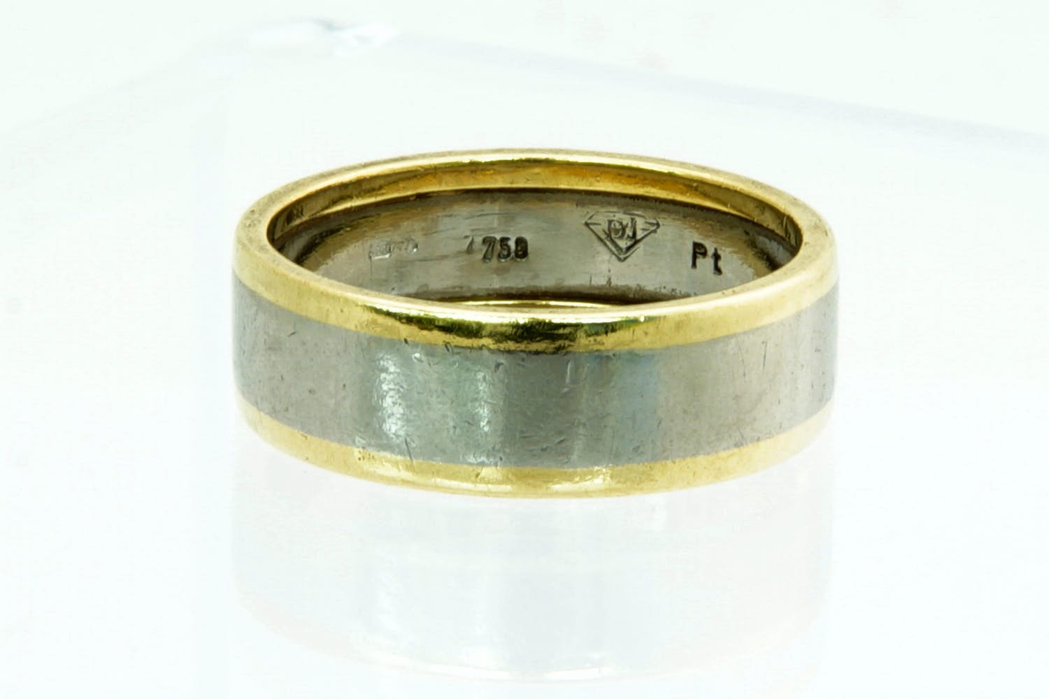 1506 - Stijlvolle & massieve bicolor18 krt goud en platina unisex ring kopen? Bied vanaf 390!