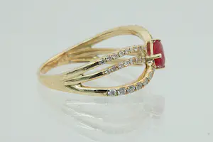 51 - Exclusieve geel 9karaats ring met diamant ca. 0.35crt kopen? Bied vanaf 280!