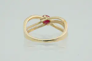 51 - Exclusieve geel 9karaats ring met diamant ca. 0.35crt kopen? Bied vanaf 280!