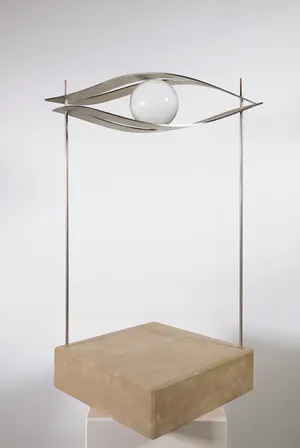 Ton Pors - Stalen sculptuur met glazen bol (Zwaar) kopen? Bied vanaf 1!