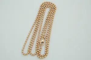 56 - Sierlijk en relatief lang -18 krt - rosé gouden "bolletjes" collier - 60cm kopen? Bied vanaf 540!