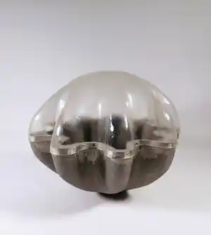 Henk Ovink - Object van aluminium en kunststof, Paarlen verkocht voor € 150!