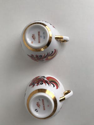 Lomonosov - Set van twee Lomonosov porseleinen koppen en schotels ‘Rode Haan’ - 22 k goud kopen? Bied vanaf 65!