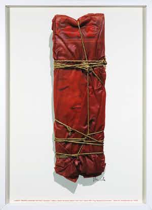 Christo - Handgesigneerde offset litho, Wrapped Magazine - Ingelijst verkocht voor € 1!