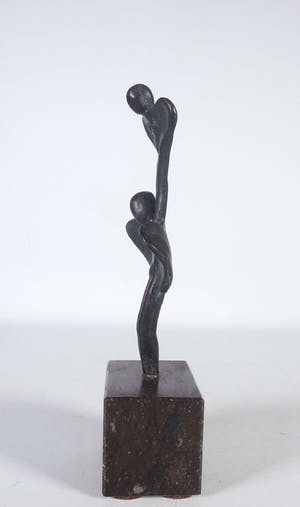 Niet of onleesbaar gesigneerd - 2 engelen kopen? Bied vanaf 10!