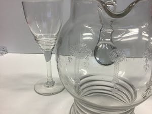 Willem Rozendaal - Radio wijn glazen met radio yug kopen? Bied vanaf 1!