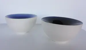 Olav Slingerland - Set van 2 puntkommetjes, Blauw geglazuurd aardewerk kopen? Bied vanaf 100!