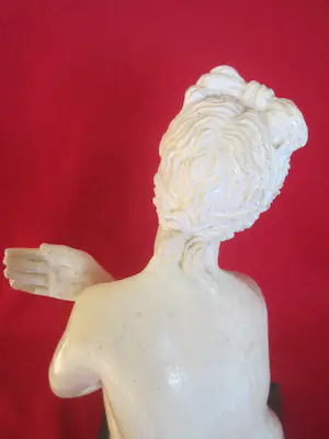 Amilcare Santini - Hurkende Venus. kopen? Bied vanaf 35!
