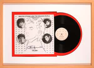Andy Warhol - Gesigneerd album, Walter Steding And The Dragon People - Ingelijst verkocht voor € 1!