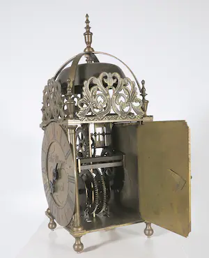 Niet of onleesbaar gesigneerd - Naar Thomas Moore of Ipswich, Engelse lantaarnklok kopen? Bied vanaf 1!