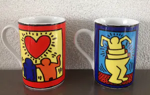 Keith Haring - Twee bekers kopen? Bied vanaf 16!