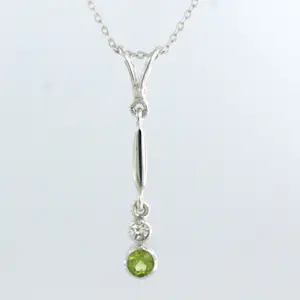 14k gouden collier en hanger met peridot en bolsjewiek geslepen diamant kopen? Bied vanaf 410!