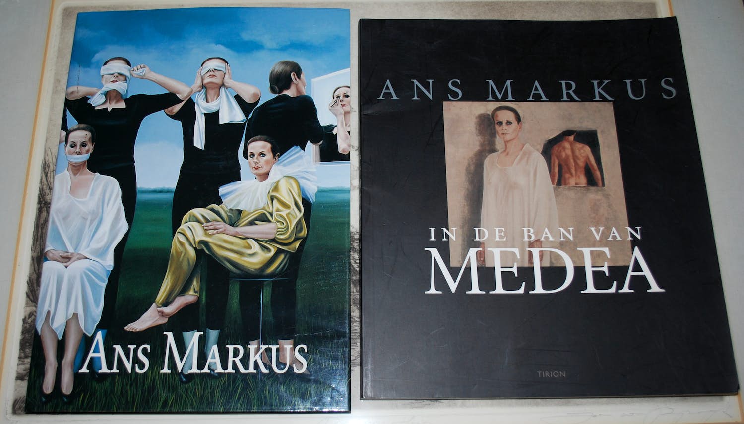 Ans Markus - 2 boekwerken, waarvan 1 gesigneerd met opdracht - verkocht voor € 50!