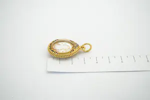90 - Ged. gouden 20krt Confucius hanger versierd met tijgerkop en kleur emaille kopen? Bied vanaf 240!