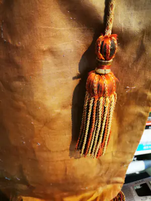 Niet of onleesbaar gesigneerd - Heilige Jozef op processie doek. kopen? Bied vanaf 10!