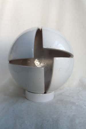 Lou Schwirtz - Bol-Object "Discrepantie". verkocht voor € 125!